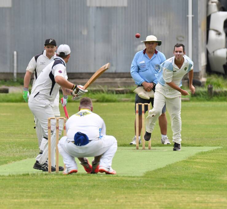 Bowling: Kempsey Heights bowler Mark Smee trys to test out a Frederickton batsman in last weekend's match. 