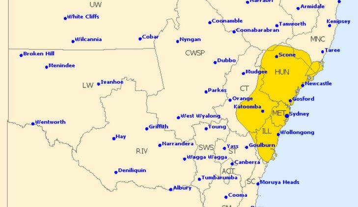 Live Sydney weather: Cyclonic-strength winds batter NSW coast 