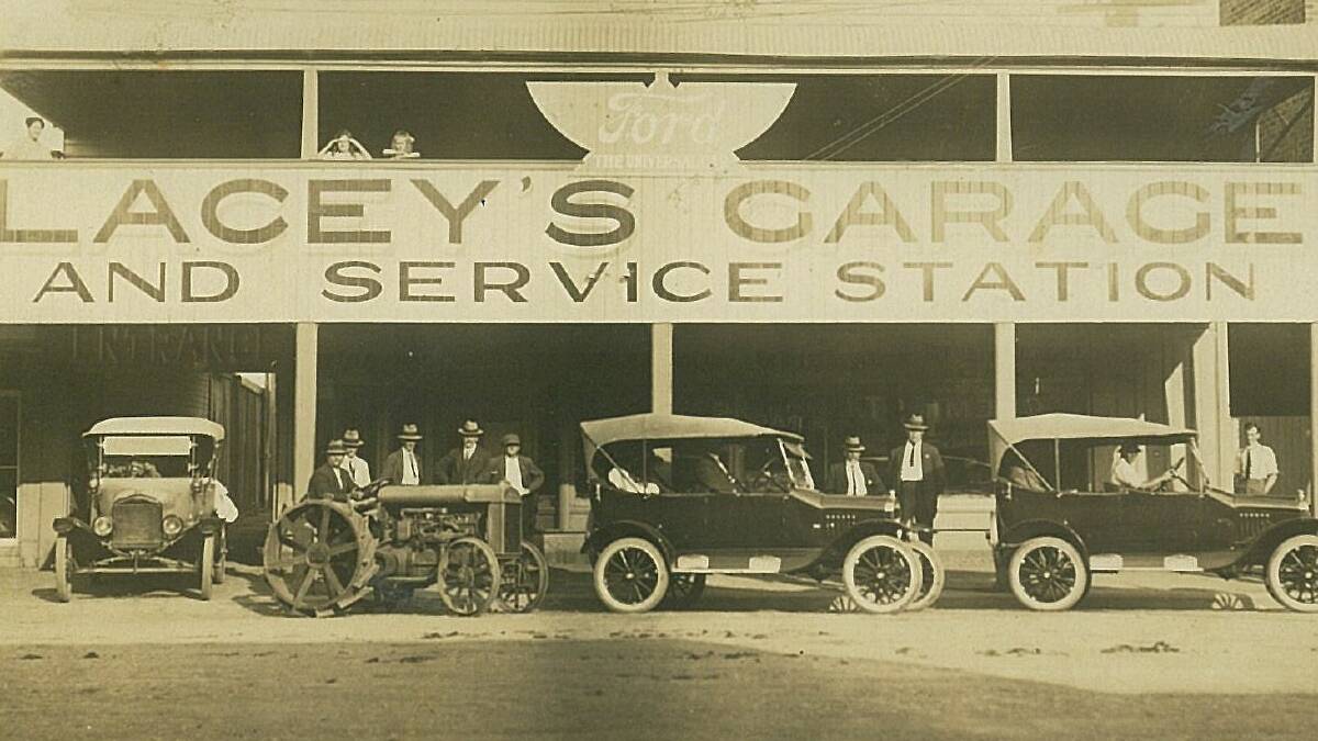 Lacey's Garage in the 1920's