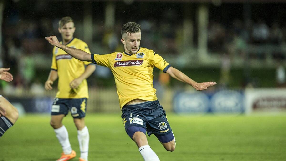 Coming to Kempsey: Central Coast Mariners player Richard Vernes will help the Kempsey Saints launch their season on Thursday.