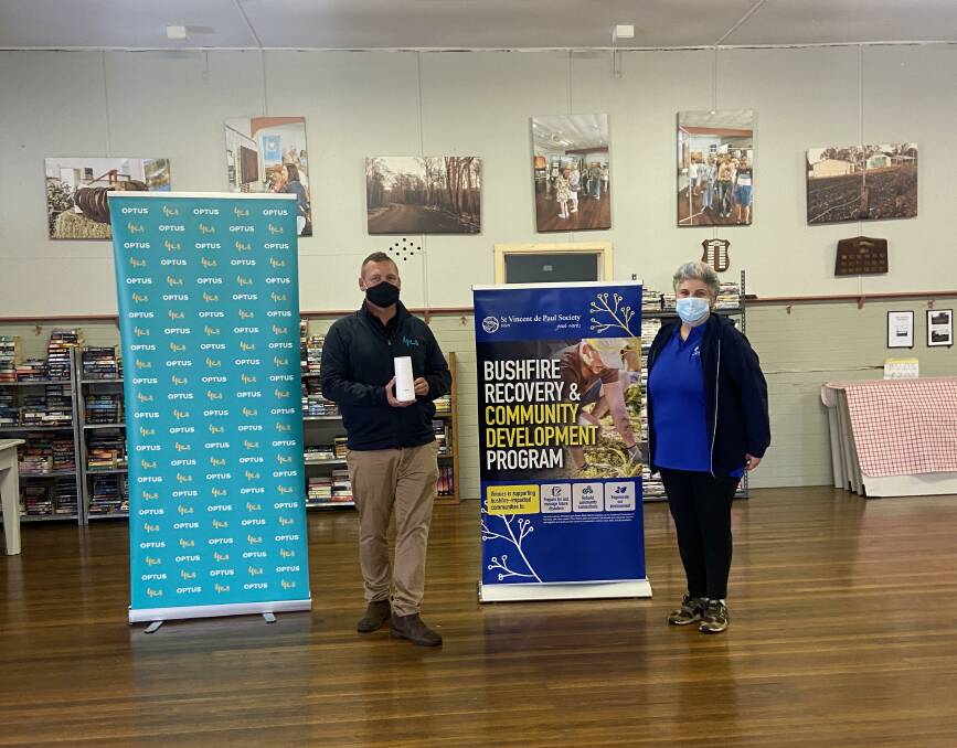 From left to right, Chris Simon and Chontelle Shore at the Willawarrin Community hall. Photo supplied