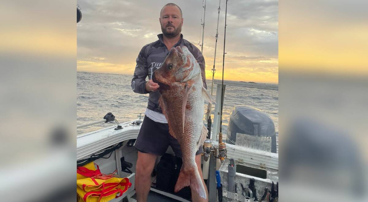 This week's photo is of Port Macquarie local Andrew Bateman with a 9.2kg snapper he
caught off Point Plomer on the new Nomad Squidtrex lure