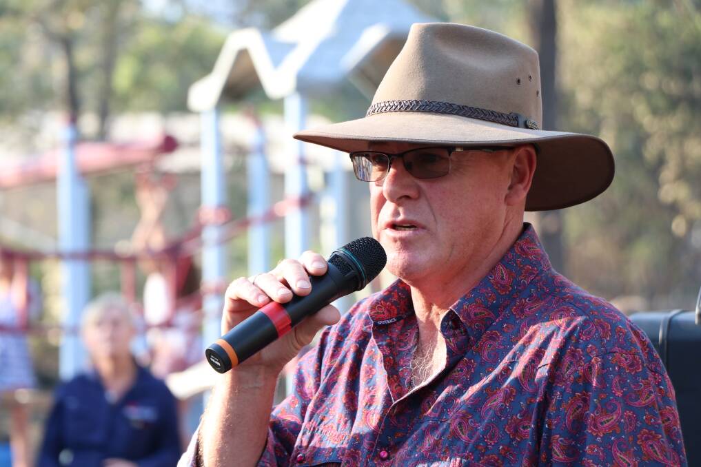Kempsey Shire Council general manager Craig Milburn speaking to the community during the 2019 bushfires
