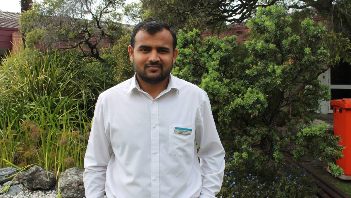 Kempsey Shire Council’s acting manager of Water Operations, Lalji Rathod, won a
scholarship to participate in the International Water Centre, Water Leadership Program