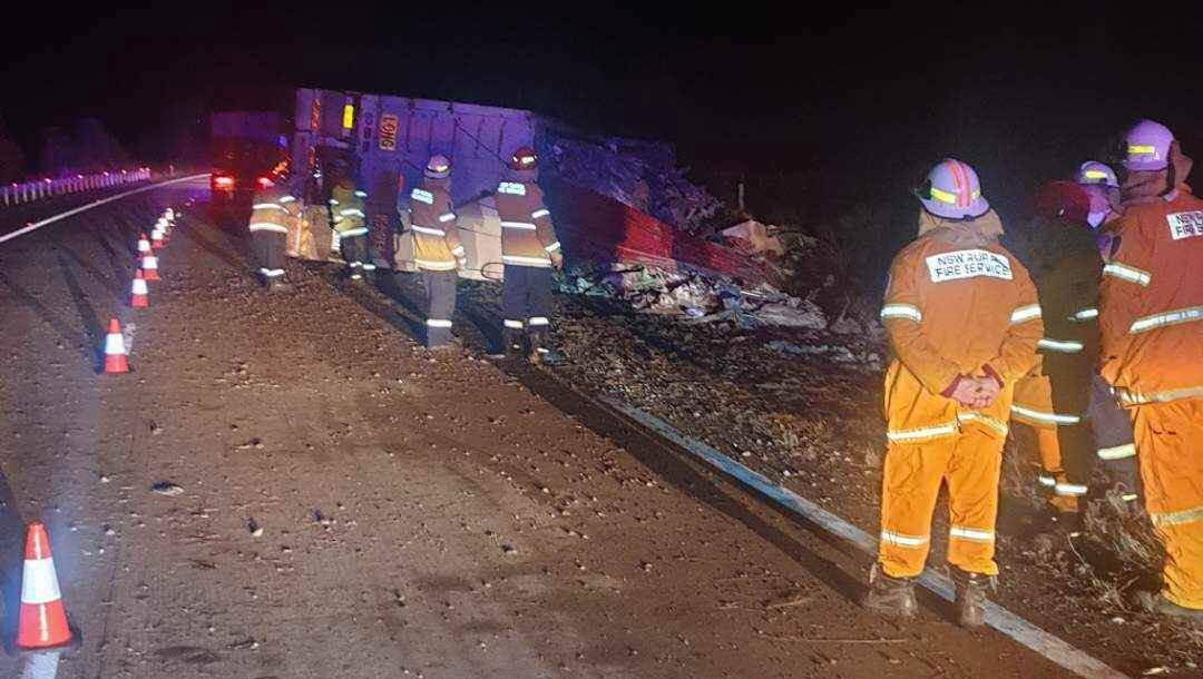 Rubbish strewn across highway after Collombatti truck crash