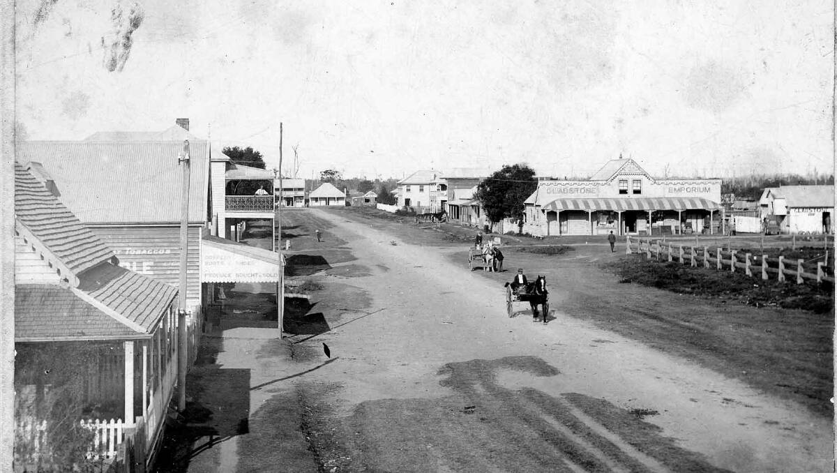 Village of Gladstone early 1900s, looking south down Kinchela Street (MRHS Collection)