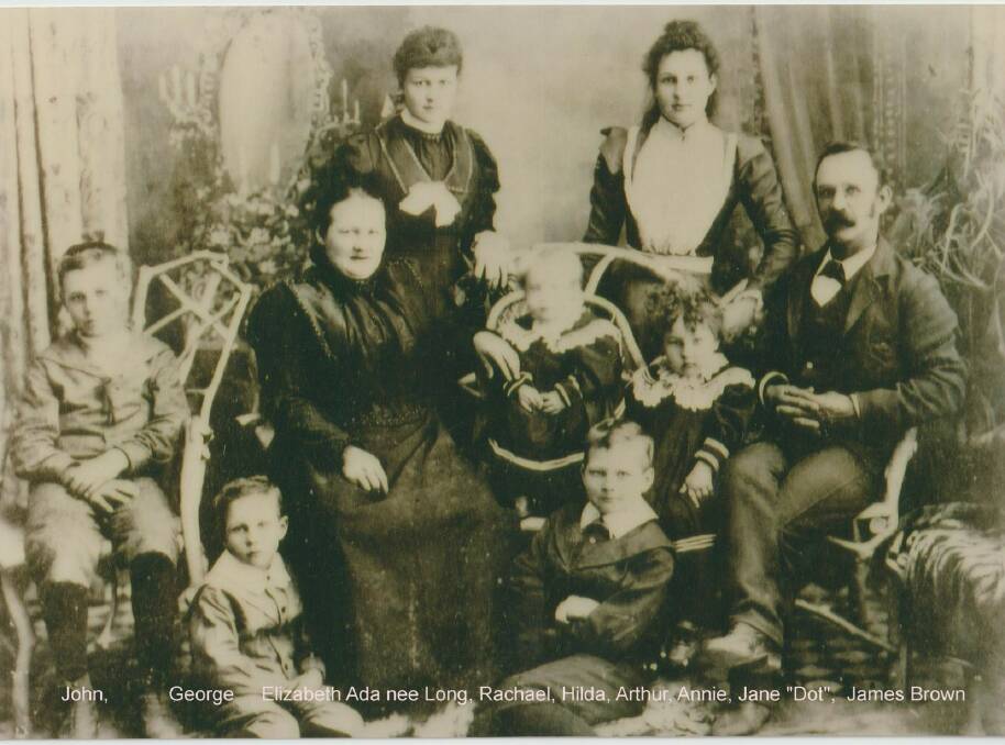 The Brown family. John, George, Elizabeth Ada (nee Long), Rachael, Hilda, Arthur, Annie, Jane 'Dot', and James Brown