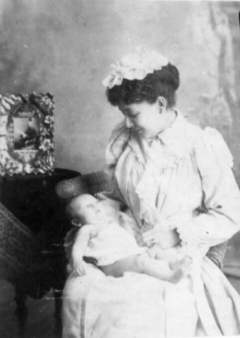 Rhoda Emma (Rudder) Gabriel with baby daughter Mary (Photograph MRHS)