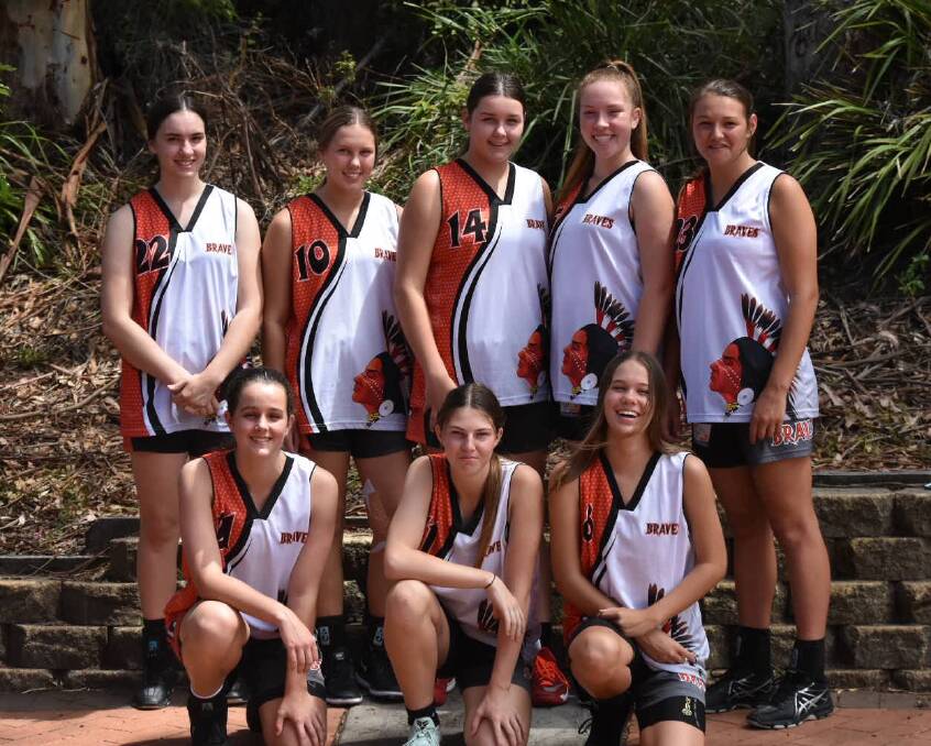 Womens 16s CCL. Back - Kaylah Thompson, Maddy Howarth, Jess Cumming, Grace Moran & Sydney Stroud. Front - Bella O’Donnell, Kelly Bowden & Karlee Howarth.