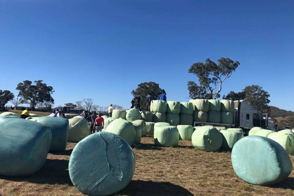 Helping our farmers. Photo: The Macleay Hay Run