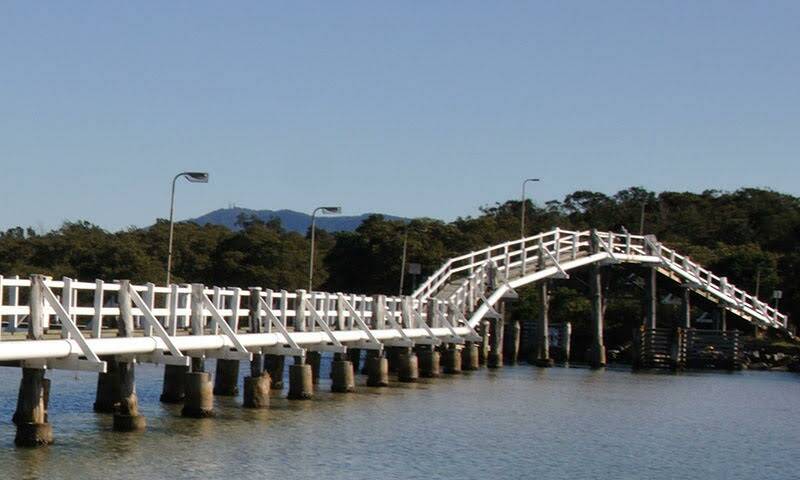 Back Creek footbridge at South West Rocks is closed. Photo: Supplied