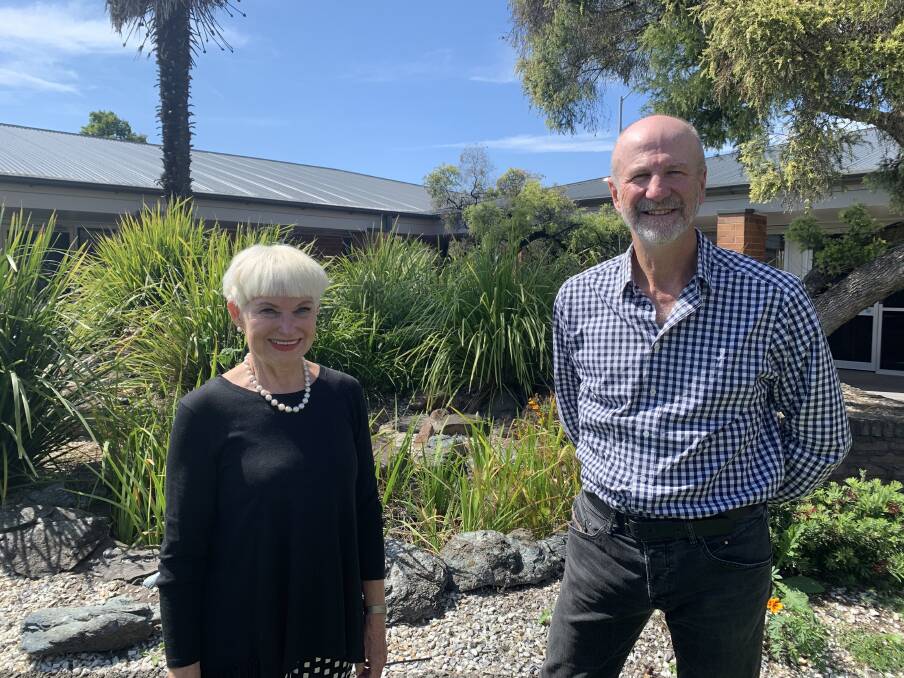 Kempsey Shire Council Mayor Liz Campbell and Chair of the Slim Dusty Museum Trust Fund Dr David Kirkpatrick, are excited about exploring the unique partnership
ahead. Photo: Supplied