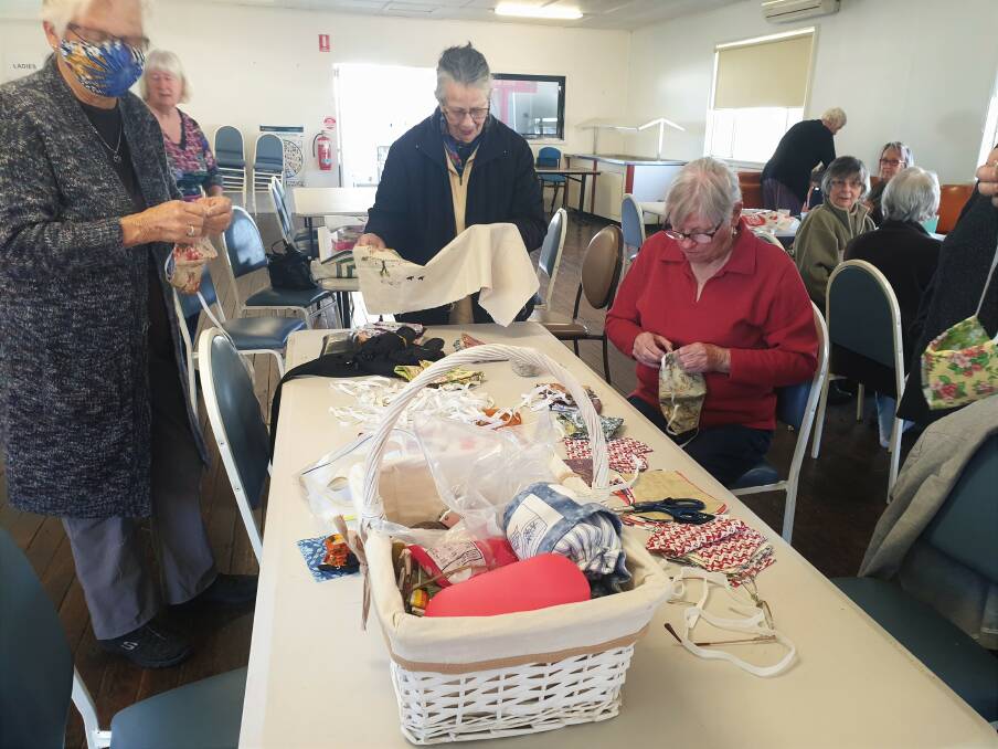 The Macleay Quilters Inc have made over 100 face masks for the community