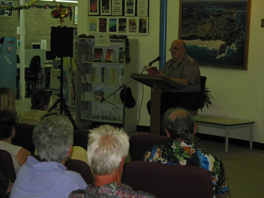 Les Murray at the former Great Lakes Library