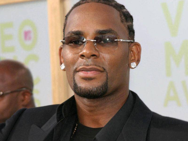 A woman testified R.Kelly insisted on giving her oral sex before hearing her audition.