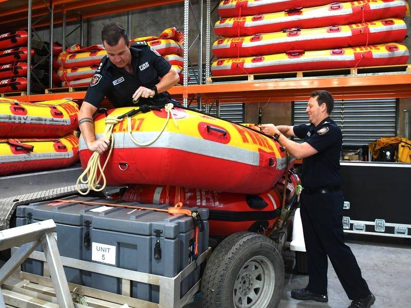Queensland emergency crews are preparing for the arrival of Tropical Cyclone Jasper. (Jono Searle/AAP PHOTOS)