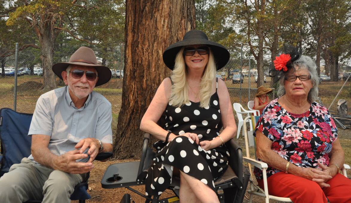 Leon Melville and Judy Vandris with Viv Loyd. Photo: Stephen Katte 