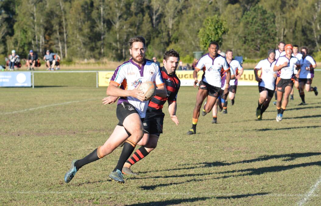 Show-and-go: Kempsey Cannonballs player Corey Gale makes a break against the Coffs Harbour Snappers last season. Photo: Penny Tamblyn.
