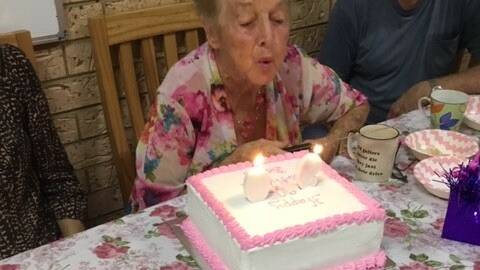 Kempsey Lifeline volunteer celebrates 90th birthday