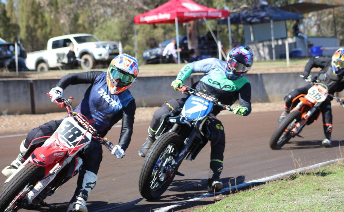 Tight: Michael Kirkness holds the lead Australian Dirt Track Championship meeting. Photo: Sheree Griffin.